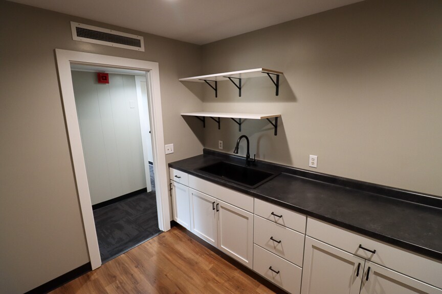 More Photos Of 230 E 22nd St, Fremont Medical For Sale