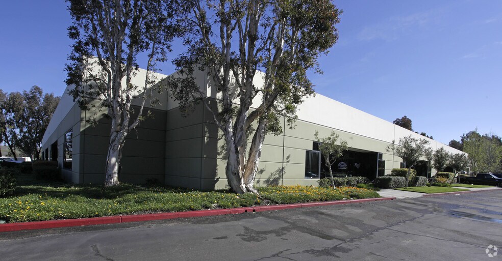 More Photos Of 940 Calle Amanecer, San Clemente Light Distribution For Lease