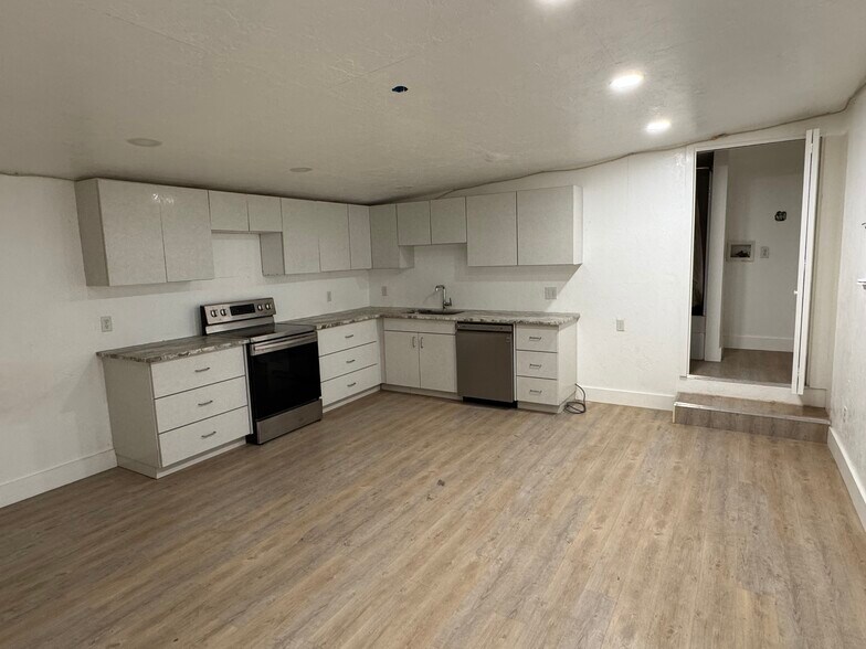 More Photos Of 1851 County Road 280, Leander Warehouse For Lease