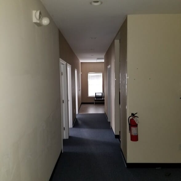 More Photos Of 48 Saint Mark Rd, Taylors Office For Sale