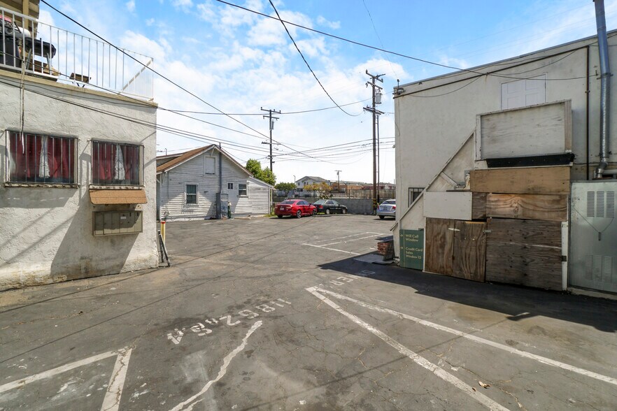 More Photos Of 11850 Hawthorne Blvd, Hawthorne Storefront Retail Residential For Sale