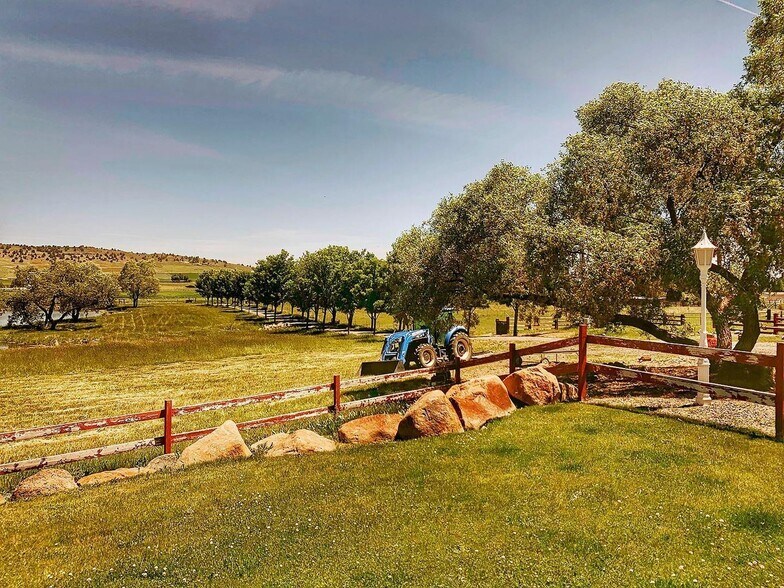 More Photos Of 6011 Breitenstein Ln, Klamath Falls Land For Sale