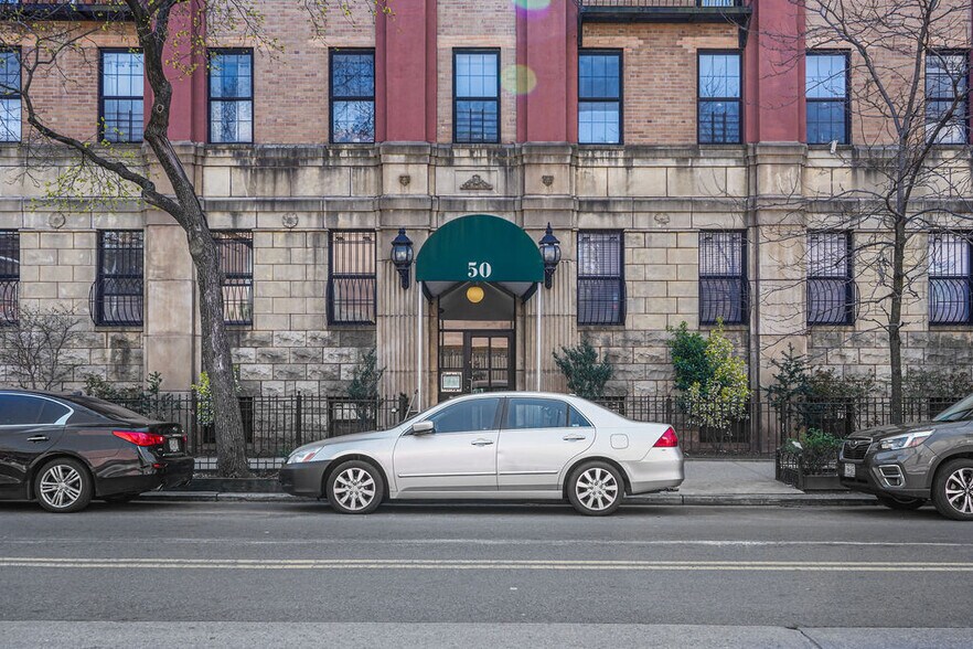 More Photos Of 50 Greene Ave, Brooklyn Apartments For Lease