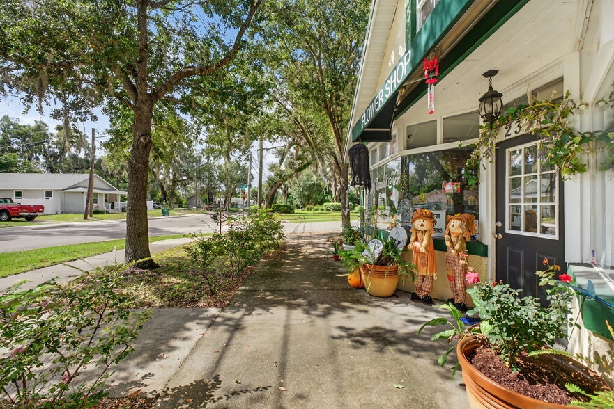 More Photos Of 237 E Plymouth Ave, Deland Freestanding For Sale