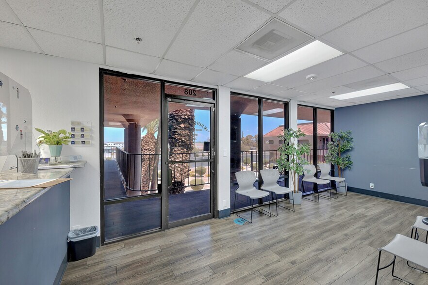 More Photos Of 5701 W Charleston Blvd, Las Vegas Medical For Sale
