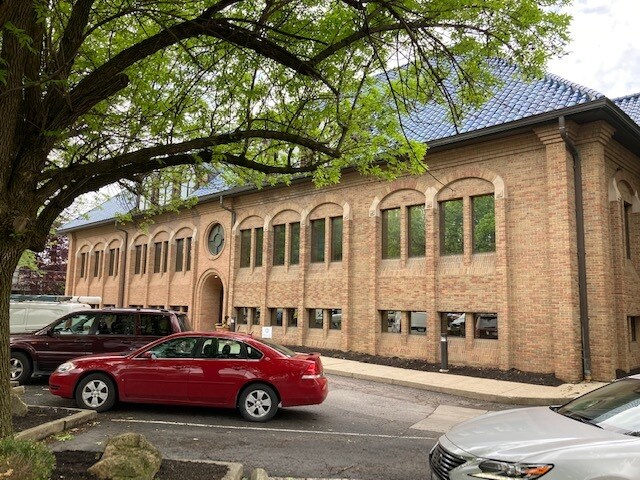 More Photos Of 1020 Dennison Ave, Columbus Medical For Lease