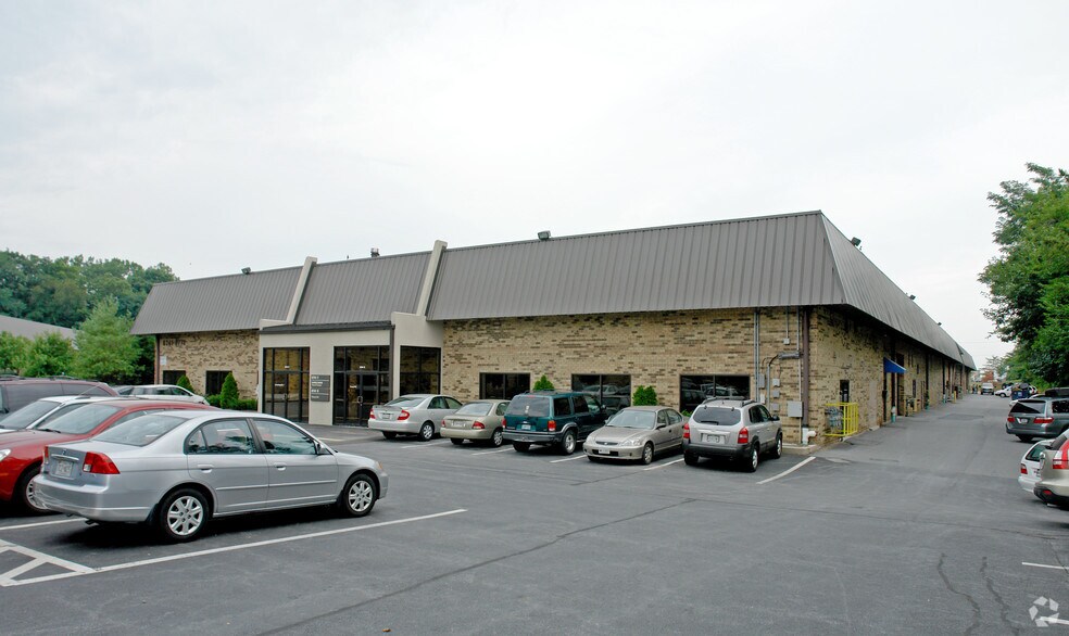 Primary Photo Of 8701-8739 Mylander Ln, Towson Unknown For Lease