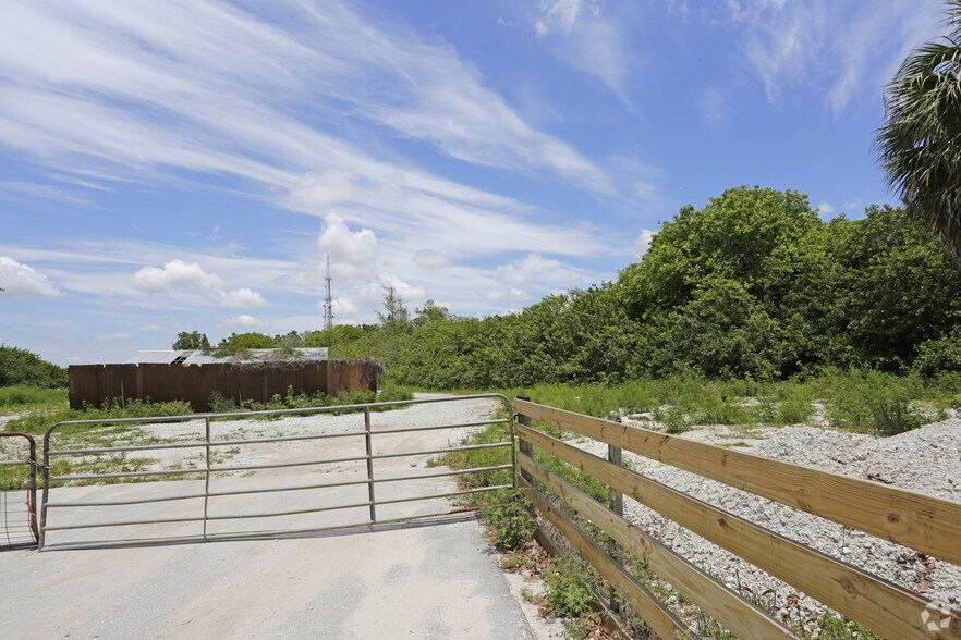 More Photos Of 15435 Tamiami Trl E, Naples Land For Sale