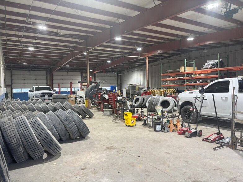 More Photos Of 5535 Arbor Rd, Lincoln Industrial For Sale