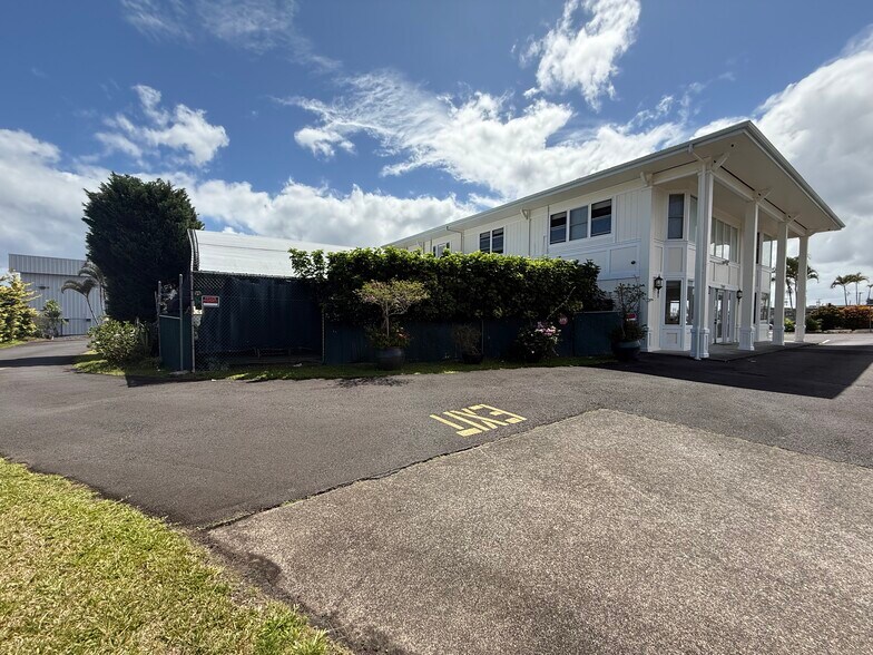 More Photos Of 707 Kinoole St, Hilo Freestanding For Lease