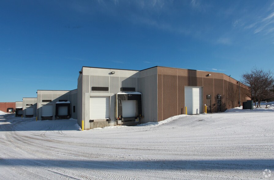 More Photos Of 101-117 Osborne Rd NE, Fridley Manufacturing For Lease