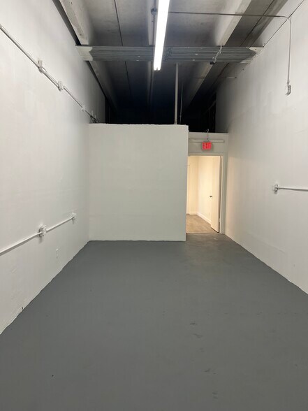 More Photos Of 1926-1948 NW 54th Ave, Margate Warehouse For Lease