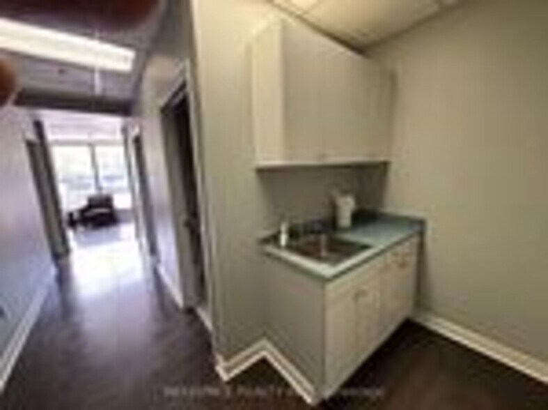 More Photos Of 286 Attwell Dr, Toronto Office For Lease