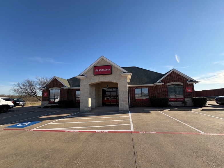 Primary Photo Of 302 W Ovilla Rd, Glenn Heights Office For Sale