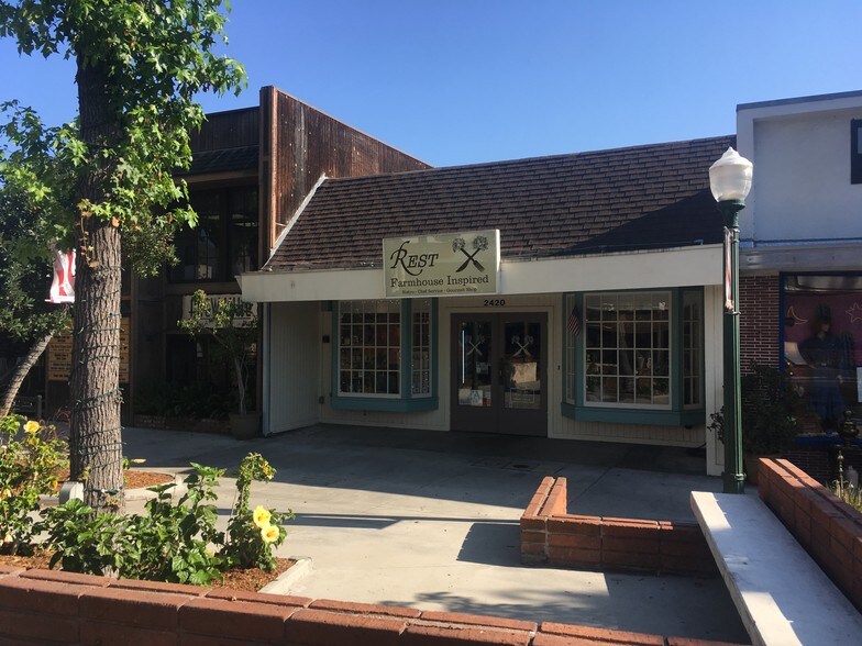 2420 HONOLULU AVE  