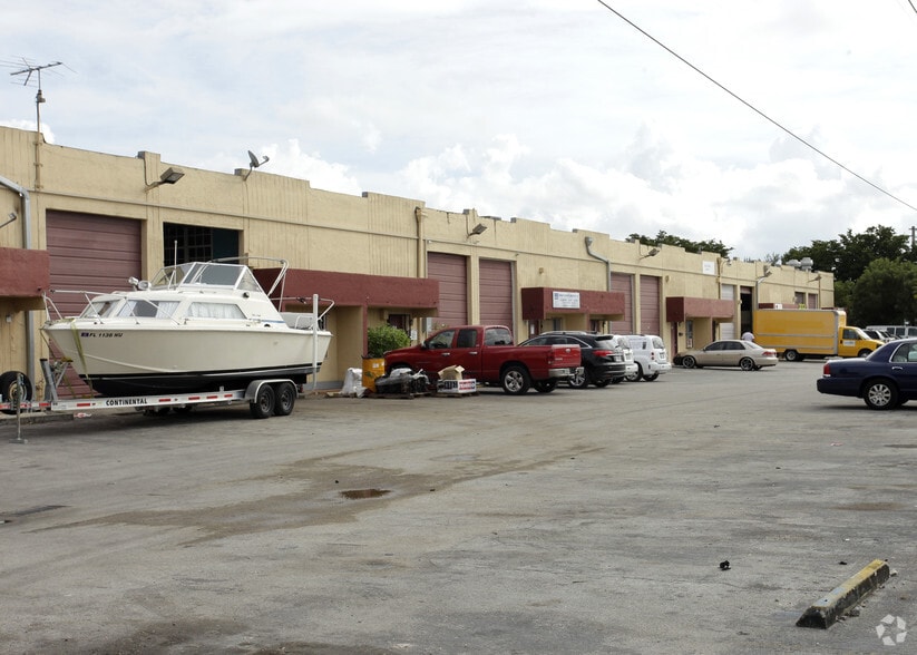 More Photos Of 8044-8045 W 2st Ct, Hialeah Warehouse For Sale