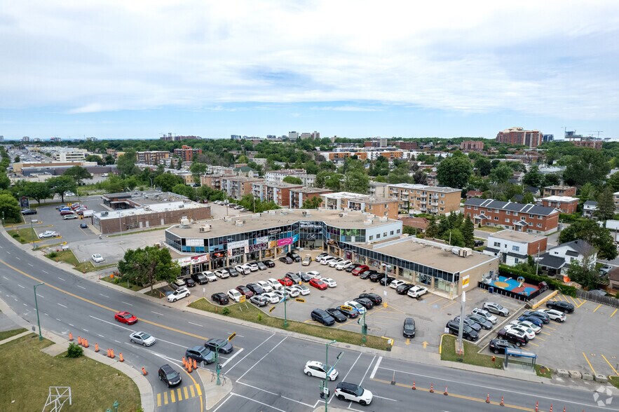 More Photos Of 643-675 Boul Curé-Labelle, Laval Storefront Retail Office For Lease