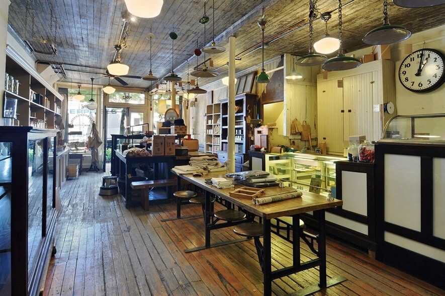 More Photos Of 62 Grand St, Brooklyn Storefront Retail Residential For Sale