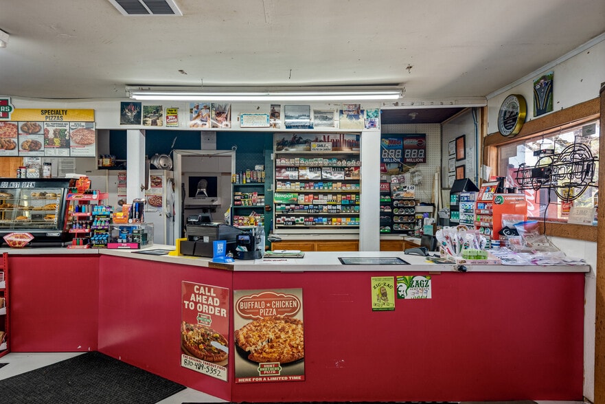 More Photos Of 10842 Highway 5 S, Mountain Home Convenience Store For Sale