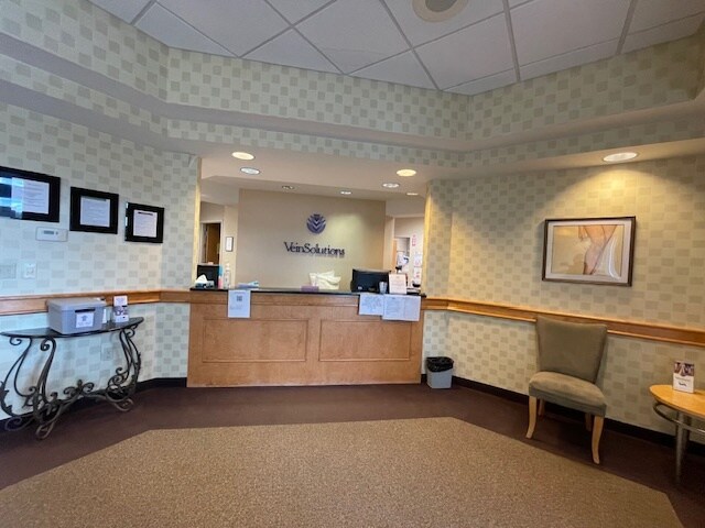 More Photos Of 5151 Gateway Blvd, Flint Medical For Sale