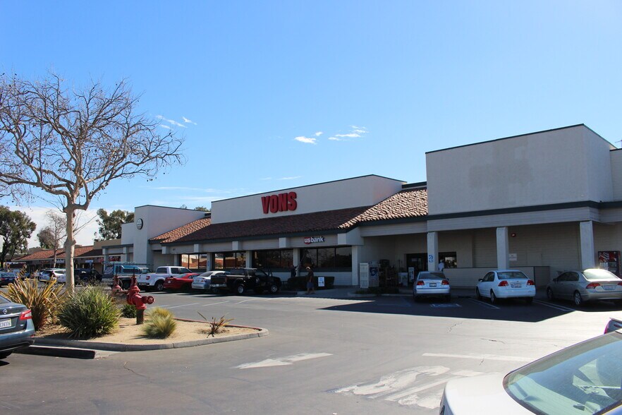 More Photos Of 525-695 Saturn Blvd, San Diego Unknown For Lease