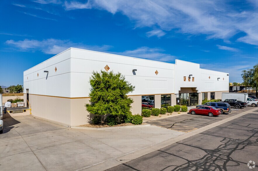 More Photos Of 3602 E Southern Ave, Phoenix Warehouse For Lease
