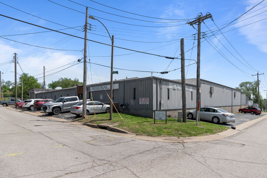More Photos Of 8122 Reilly Ave, Saint Louis Manufacturing For Sale