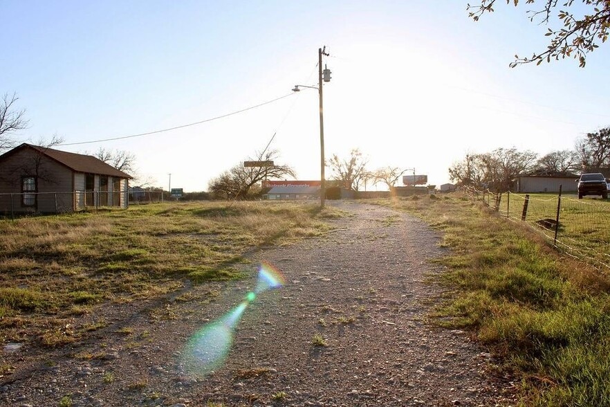 More Photos Of 119 Mikus Rd, Hudson Oaks Land For Lease