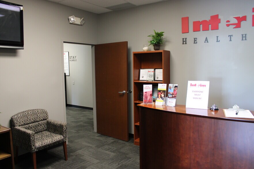More Photos Of 373 Meridian Parke Ln, Greenwood Medical For Sale