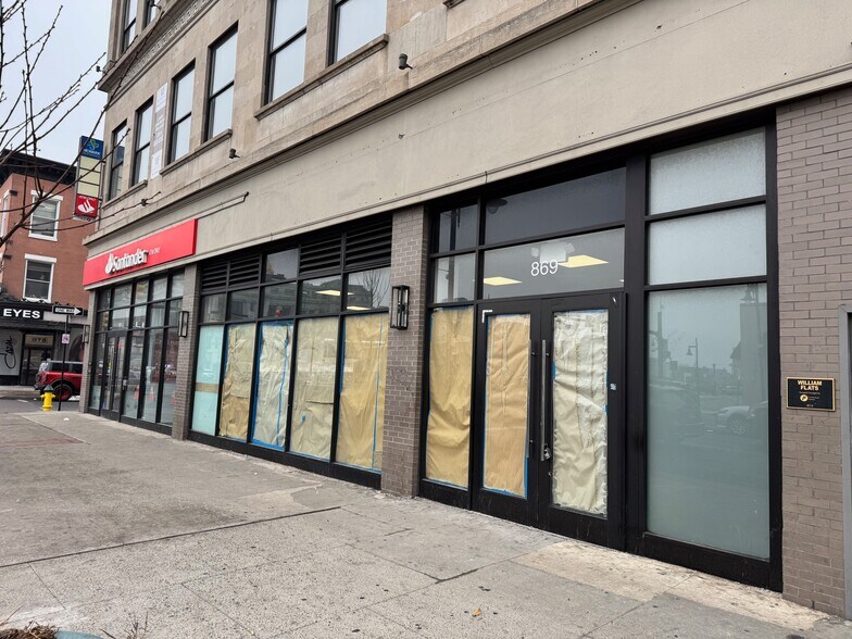 More Photos Of 869 Broad St, Newark Apartments For Lease