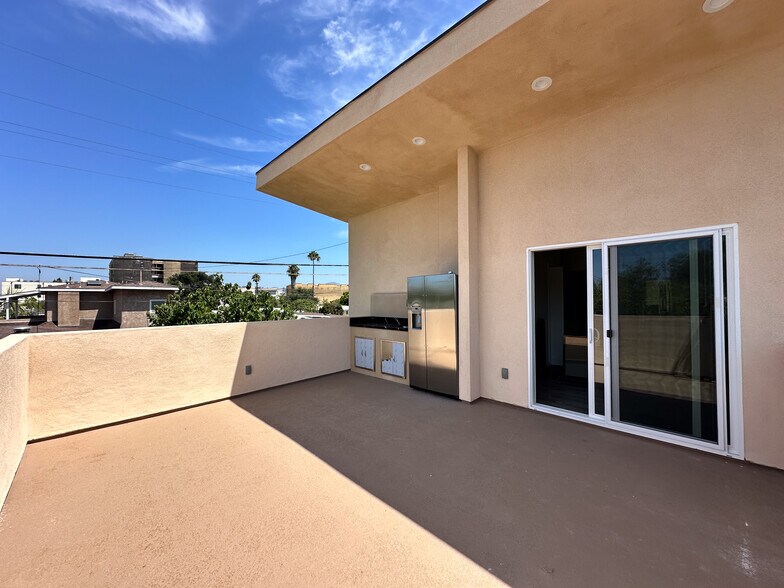 More Photos Of 6144 Pontiac St, San Diego Apartments For Sale