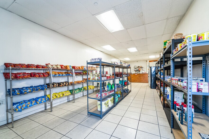 More Photos Of 5140 Crenshaw Blvd, Los Angeles Assisted Living For Sale