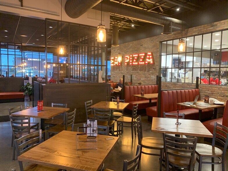 More Photos Of 10180 Diebold Rd, Fort Wayne Restaurant For Sale