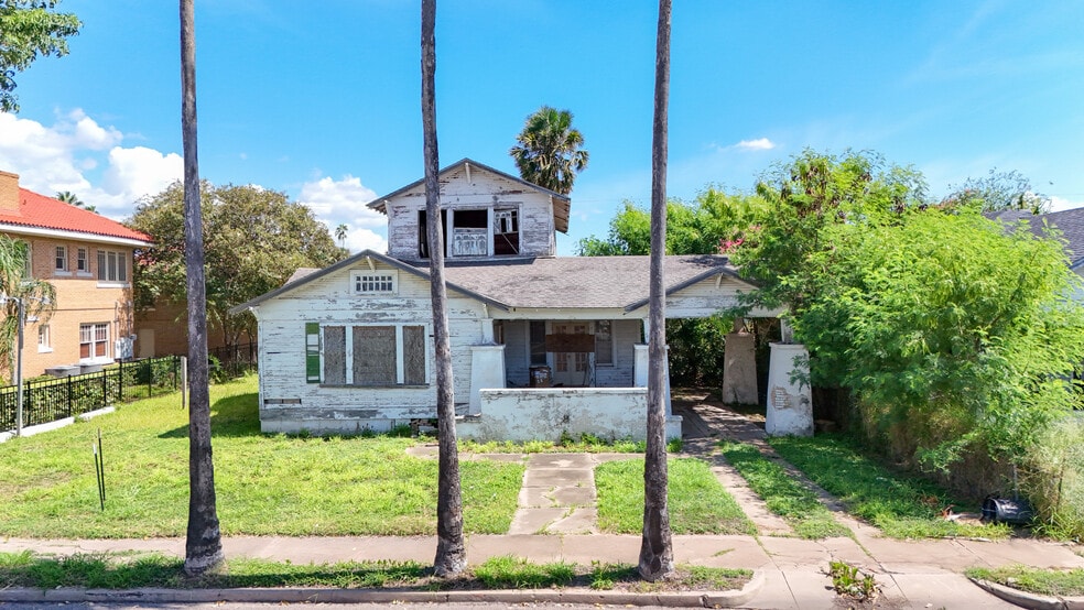 Primary Photo Of 25 E Elizabeth St, Brownsville Specialty For Sale