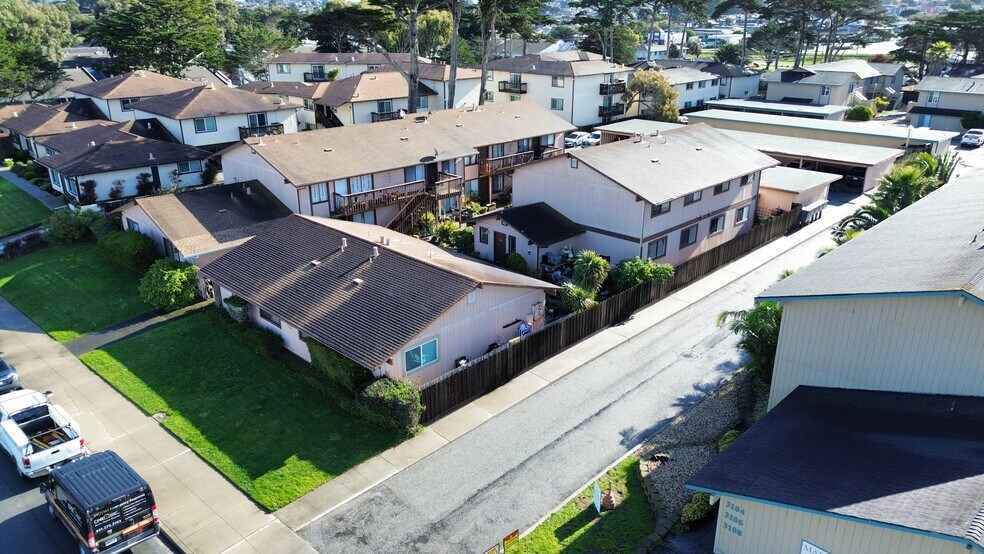 More Photos Of 3110 Lake Dr, Marina Apartments For Sale