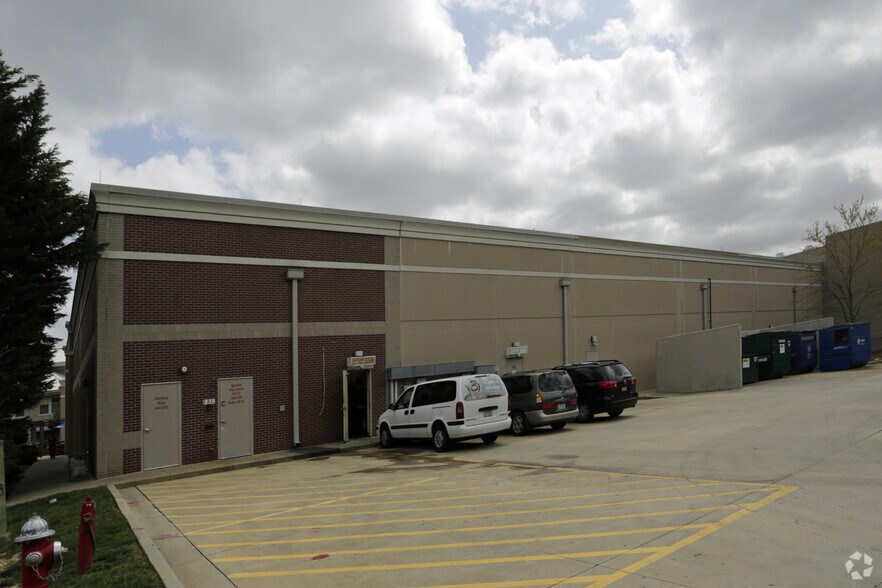 More Photos Of 3450-3490 Kildaire Farm Rd, Cary General Retail For Lease