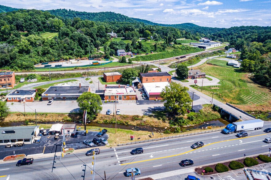 More Photos Of 40 Main St, Boones Mill Storefront Retail Residential For Sale