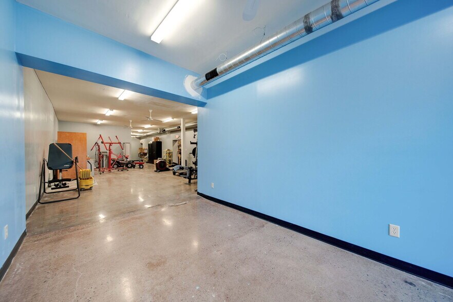 More Photos Of 4133 E Main St, Columbus Storefront Retail Office For Sale