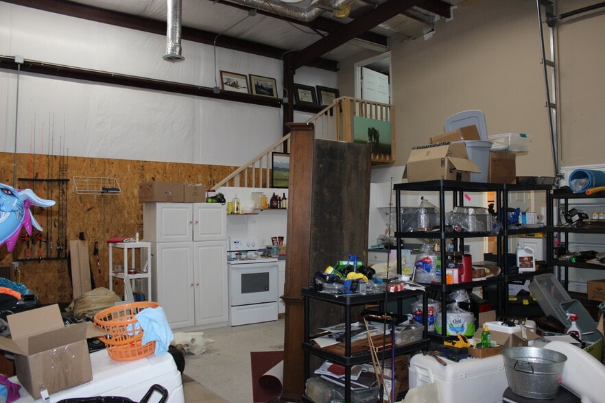 More Photos Of 1901 Old Jacksboro Hwy, LaFollette Office For Sale