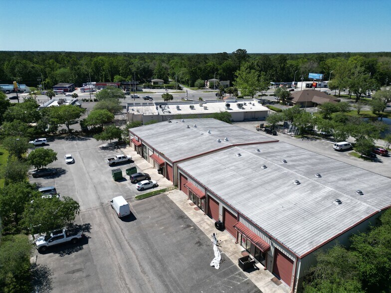 More Photos Of 2070 Palmetto St, Middleburg Flex For Lease