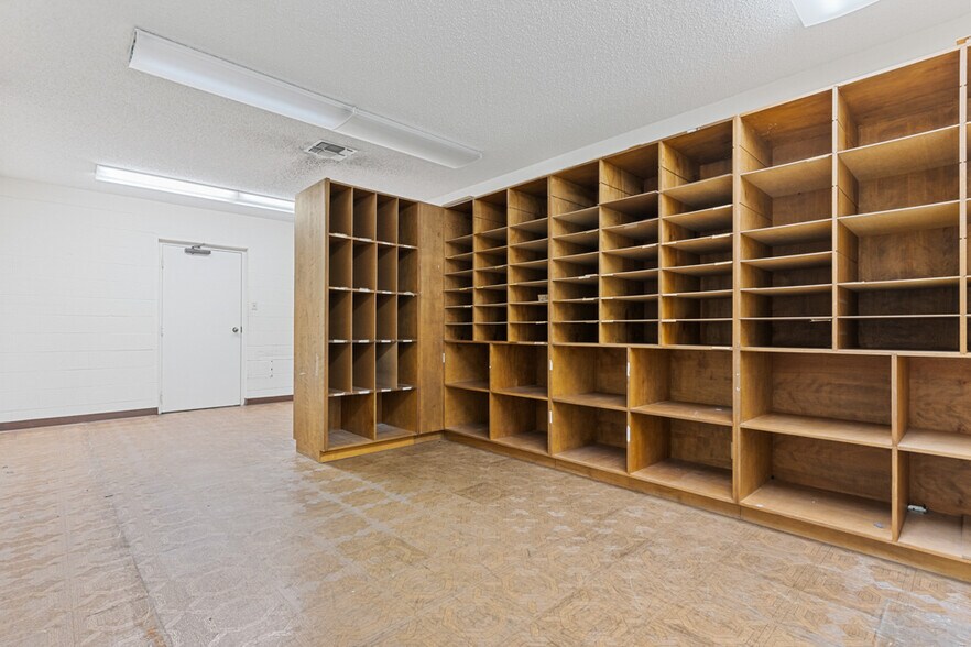 More Photos Of 915 Judson Rd, Longview Office Residential For Sale