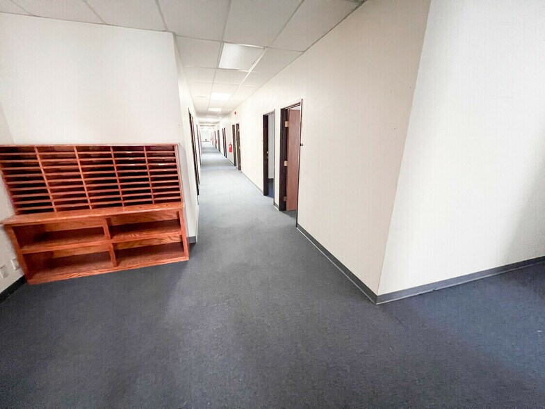 More Photos Of 3016 Kermit Hwy, Odessa Office For Lease