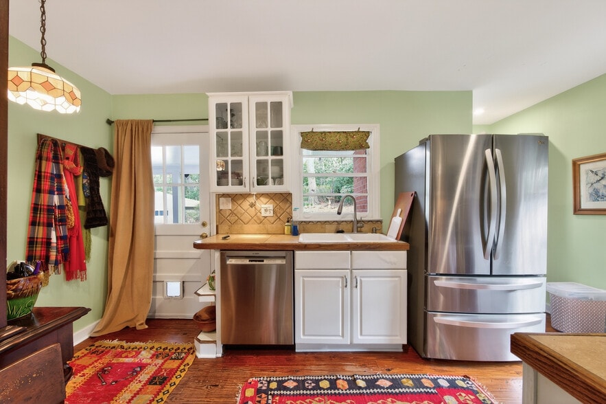 More Photos Of 827 Pinetree Dr, Decatur Apartments For Sale