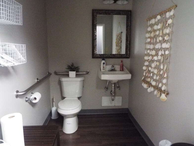 More Photos Of 1298 Rockbridge Rd, Stone Mountain Office For Sale