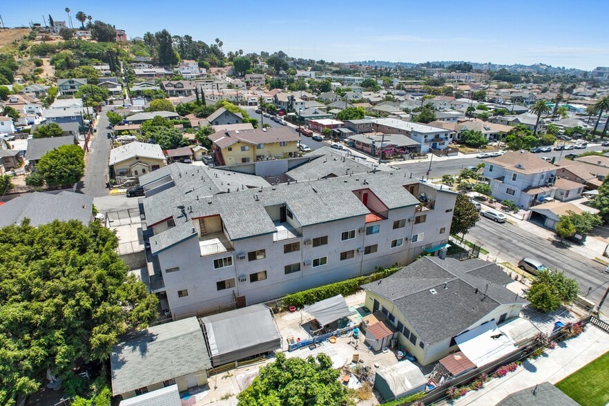 More Photos Of 2505 Hancock St, Los Angeles Apartments For Sale
