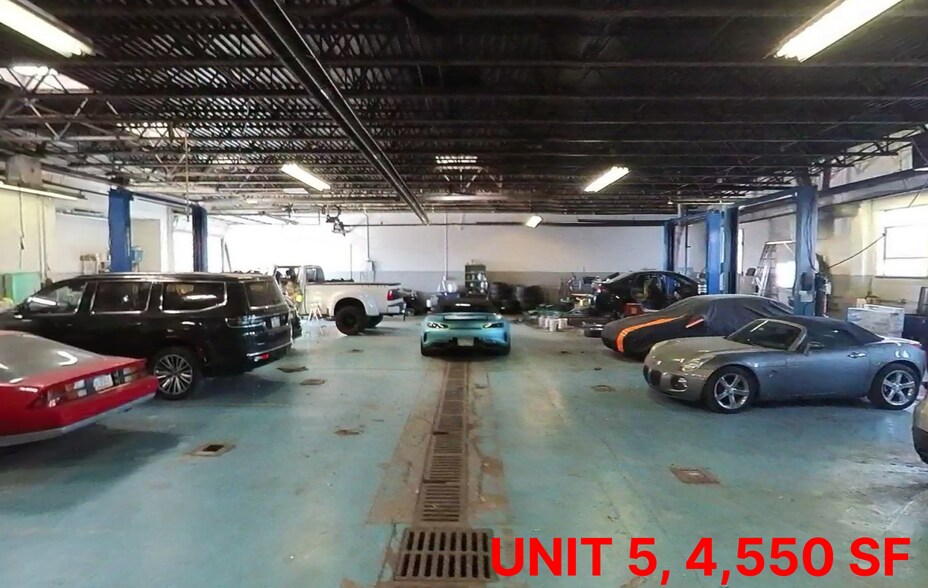 More Photos Of 12827 Frankstown Rd, Pittsburgh Auto Dealership For Lease