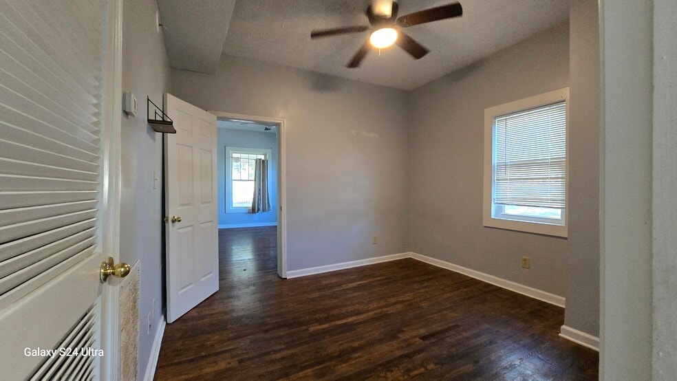 More Photos Of 1412-1418 Armstrong Ave, Knoxville Apartments For Sale
