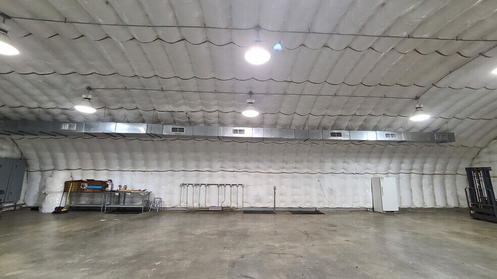 More Photos Of 282 Rees St, Breaux Bridge Light Distribution For Sale