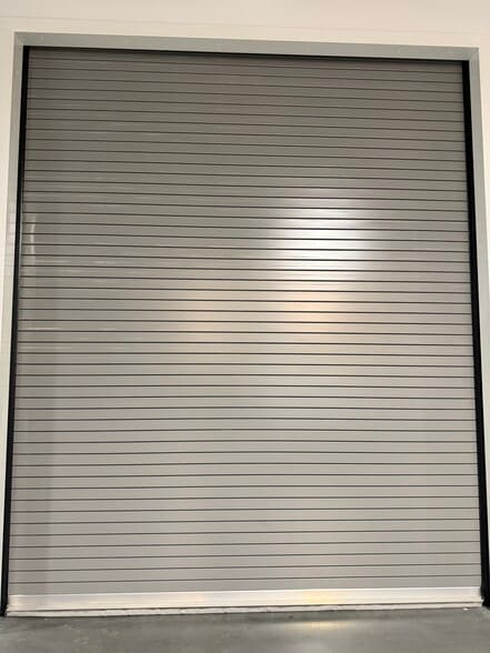 More Photos Of 4229 FM 620, Austin Showroom For Sale