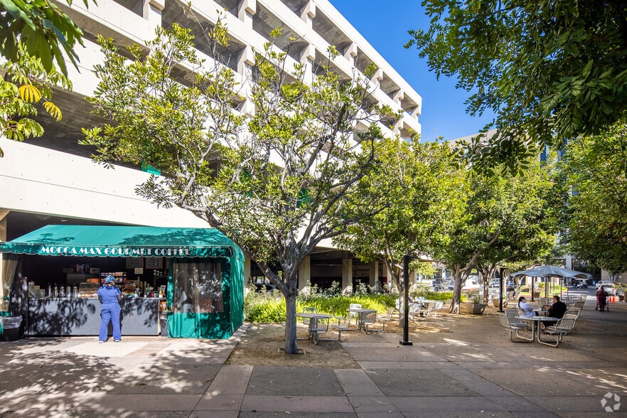 More Photos Of 1040 Elm Ave, Long Beach Medical For Lease